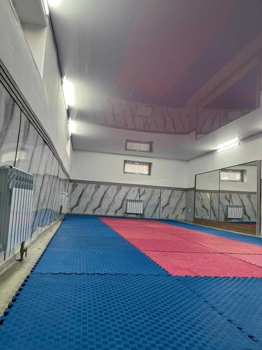 сдам в аренду спортзал и кабинеты, район Цемпоселок, Семей