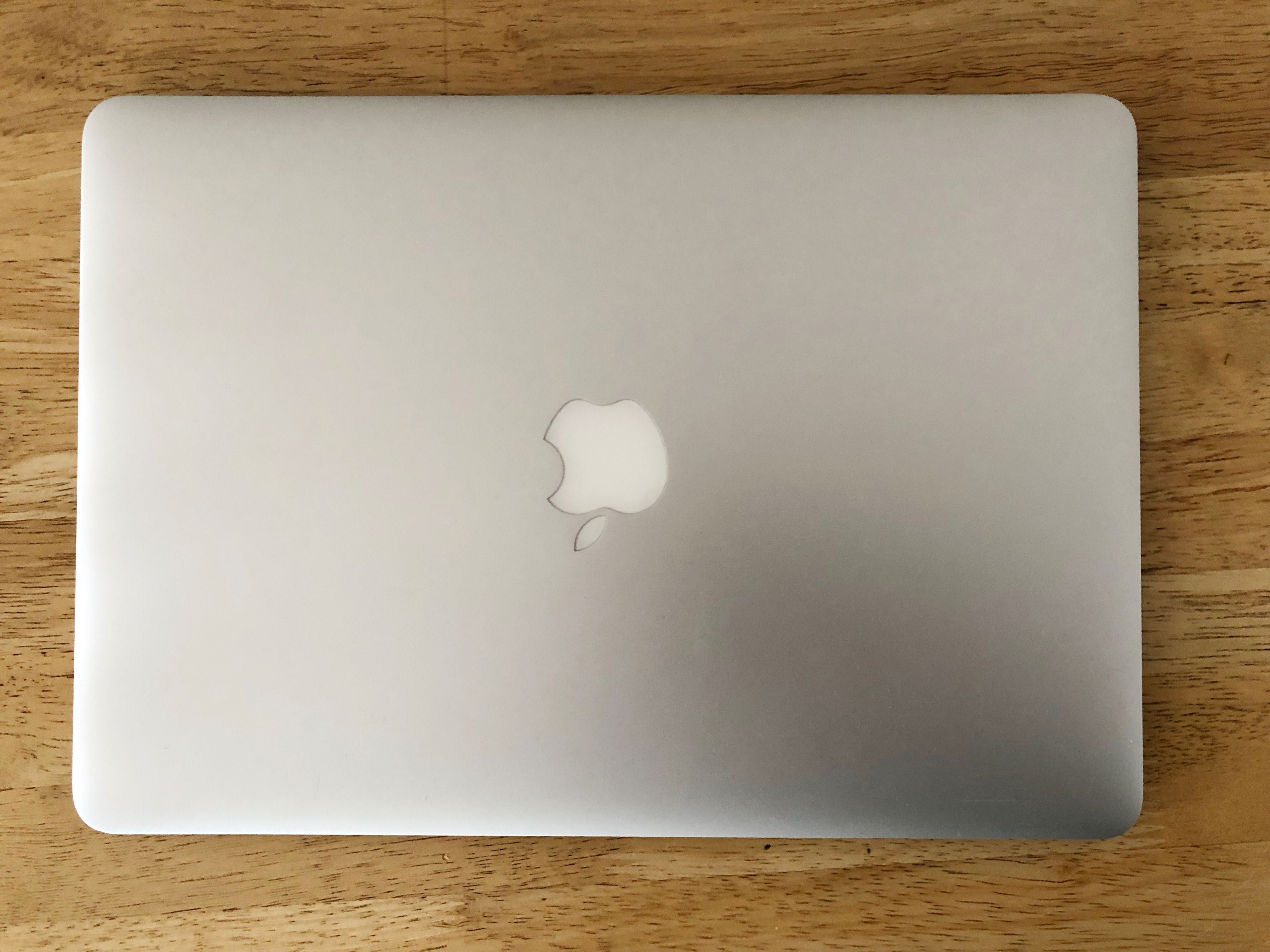 MacBook Air 13-inch, 2017, i5, 256 gb