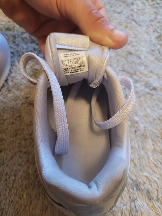 Vand adidasi fete Reebok