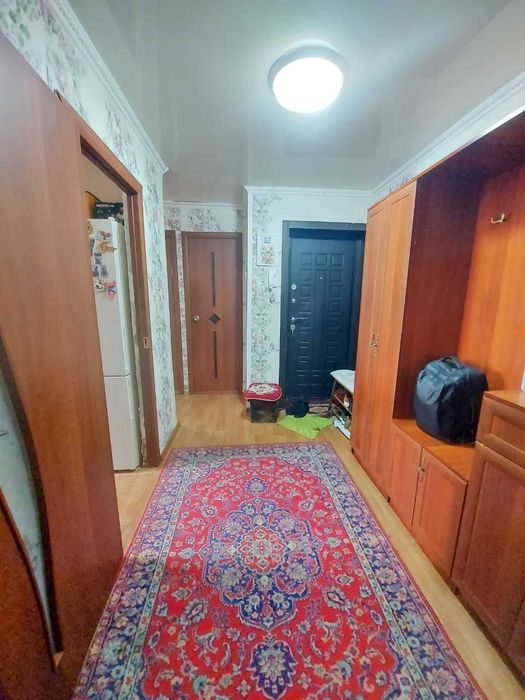 `Продам 4 комн квартиру в Сортировке, 3/5 этаж, дом кирпичный теплый