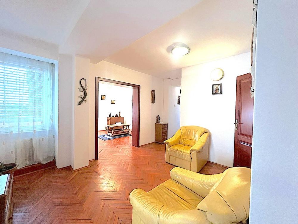 Apartament Centru Civic, 4 dormitoare, 134 mp