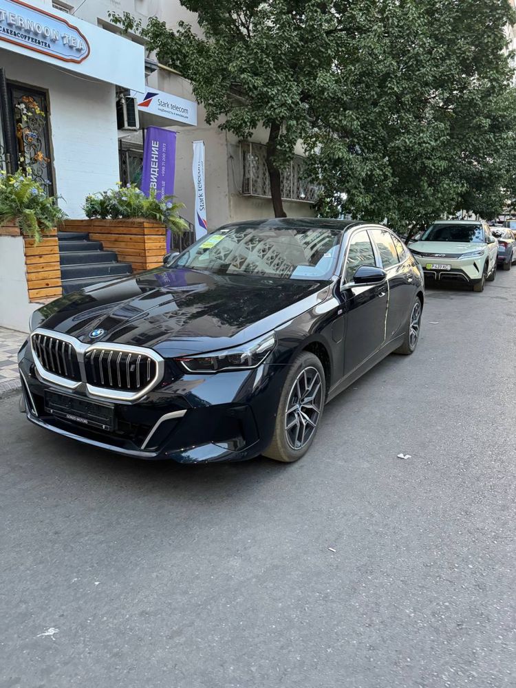 Bmw İ5 40L/50L M Sport