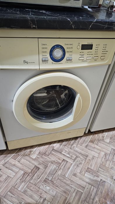 Продаётся стиральная машинка "LG" 5 кг