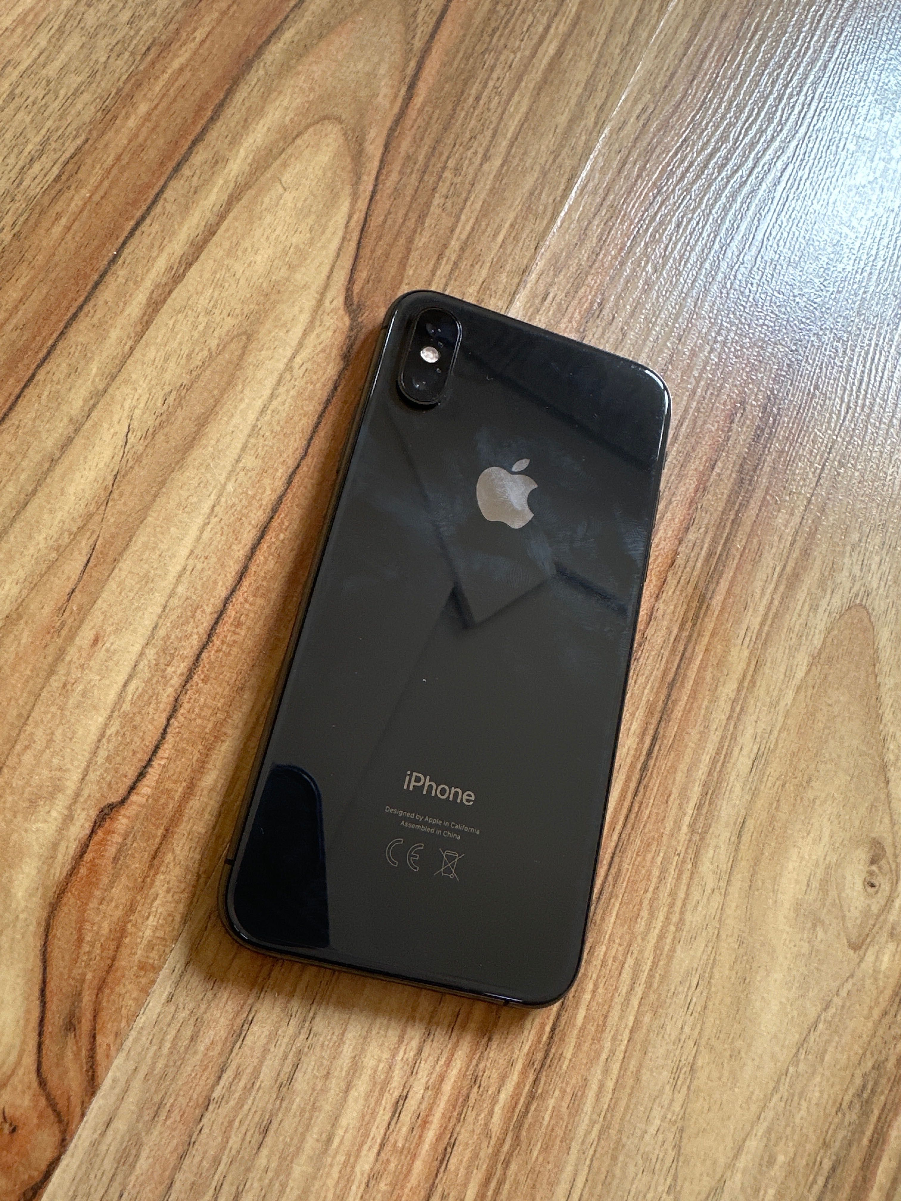 Iphone XS qora ideal