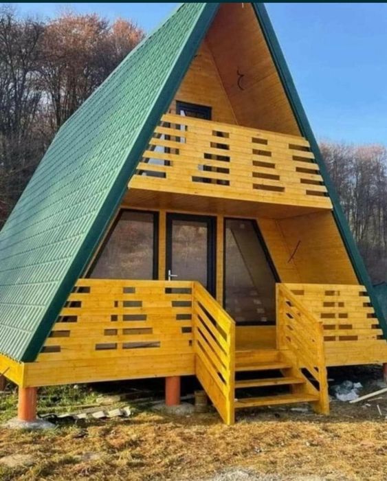 Vând cabană tip A frame