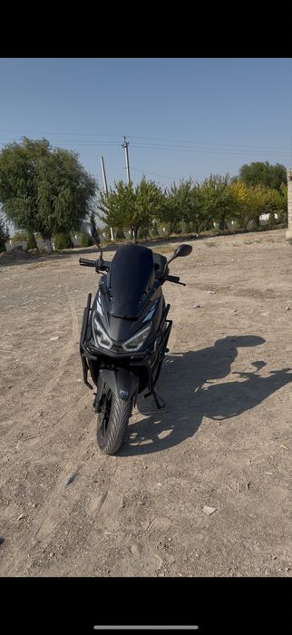 Moto skuter tiger srochniy sotiladi