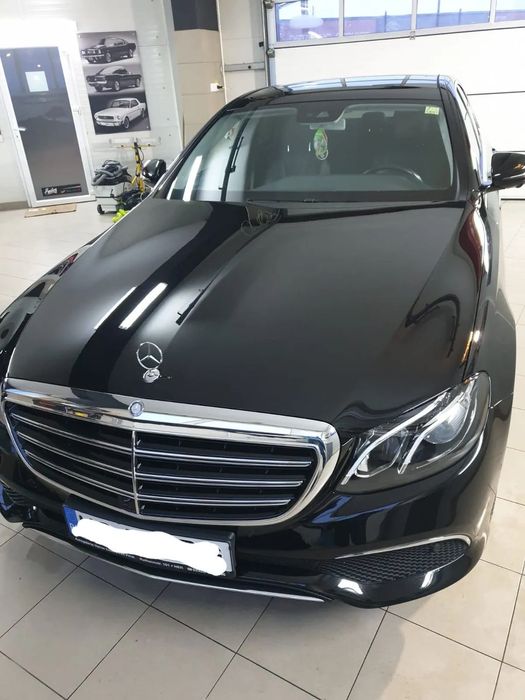 Mercedes-Benz E Stare impecabilă