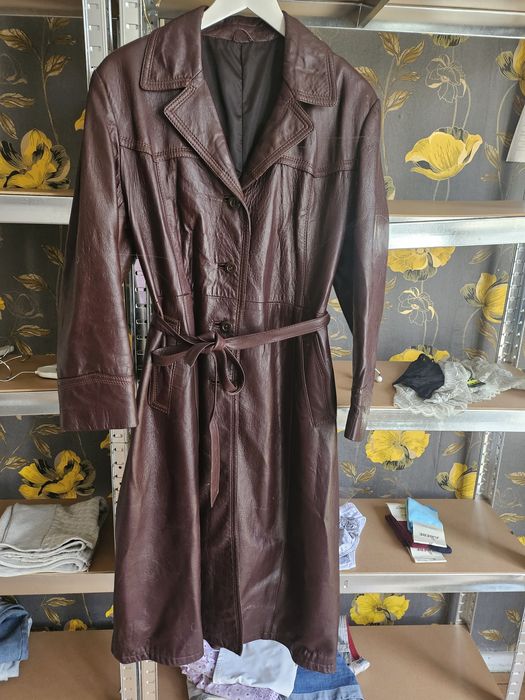 Нови дрехи от затворен магазин