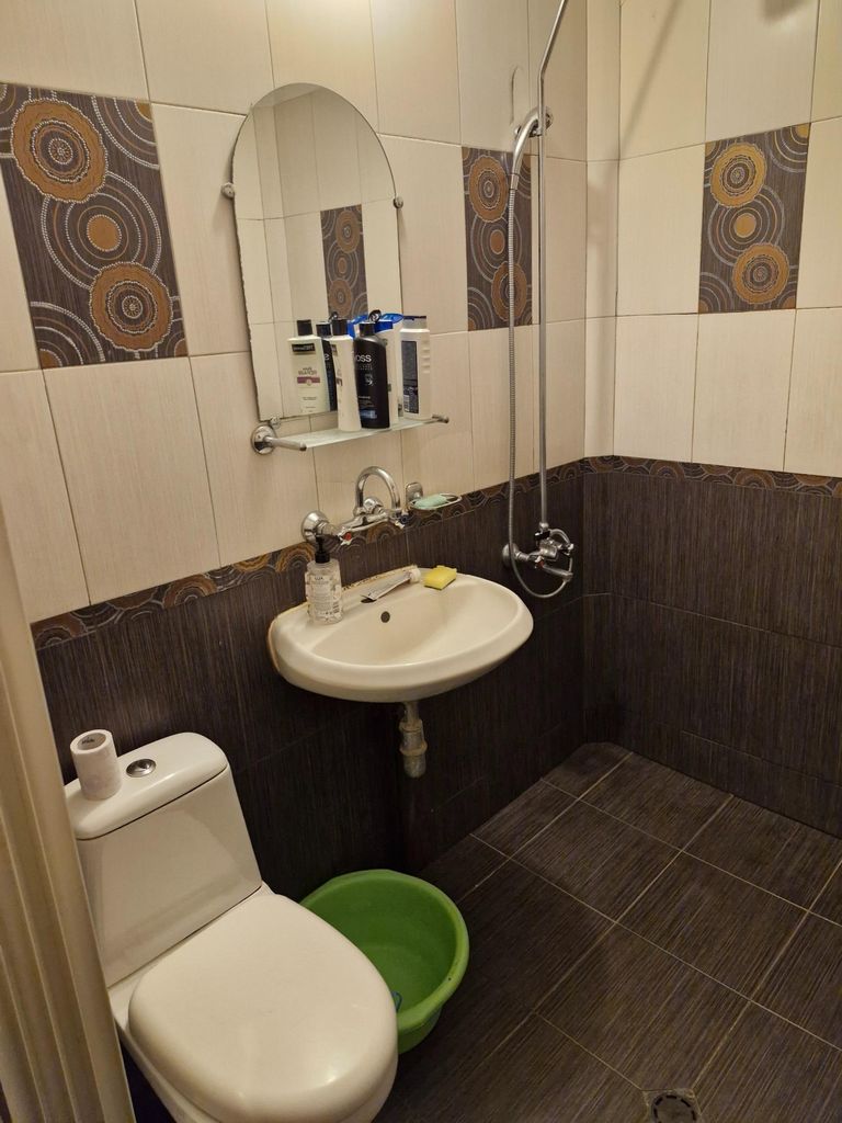 Дава се под наем Тристаен апартамент в София, Дианабад - 100 кв.м за 750 € - Снимка #8