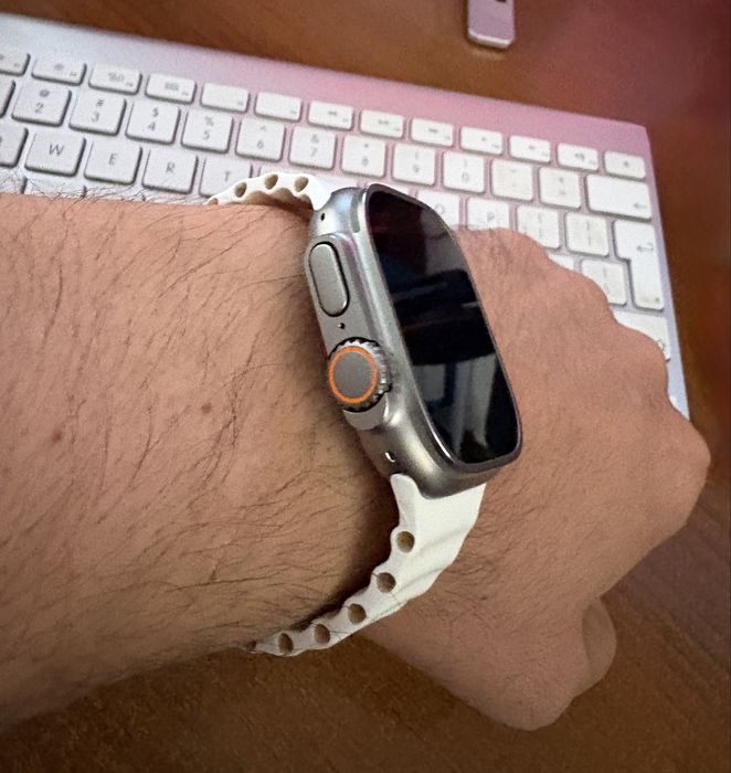 Apple Watch Ultra 2 Titanium