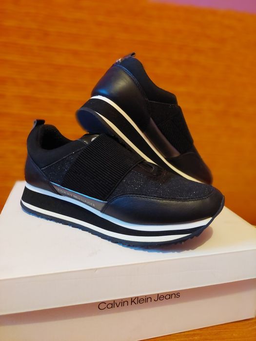 Tommy Hilgifer,o singura purtare