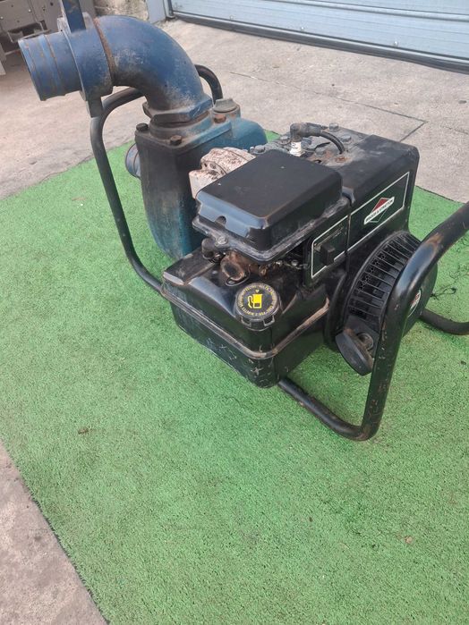 Бензинова водна помпа