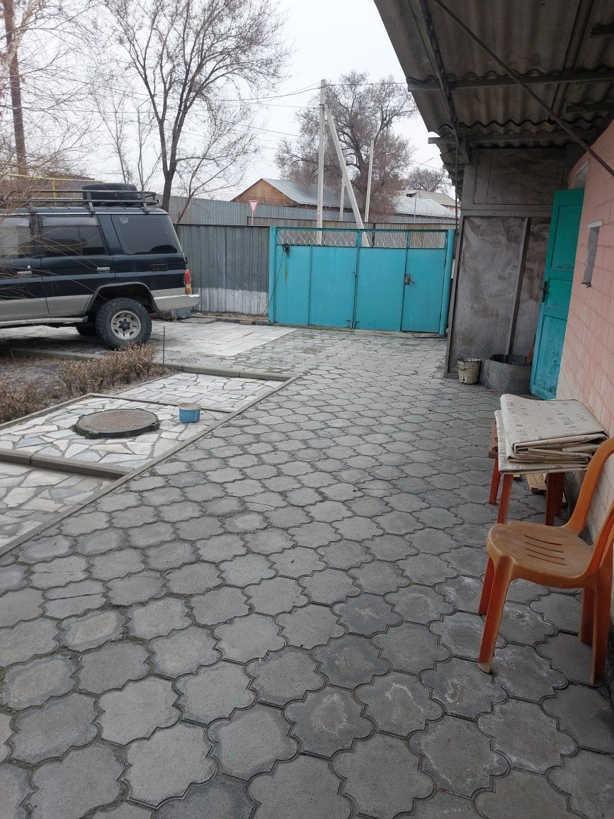 Продам дом  дом заходи и живи