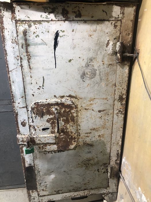 Сейф огнеупорный