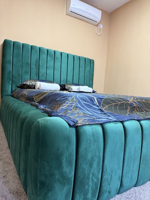 Apartament ultracentral regim hotelier curte + parcare privata
