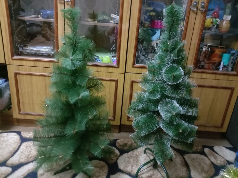 Ёлочки 2 штуки 1 метр
