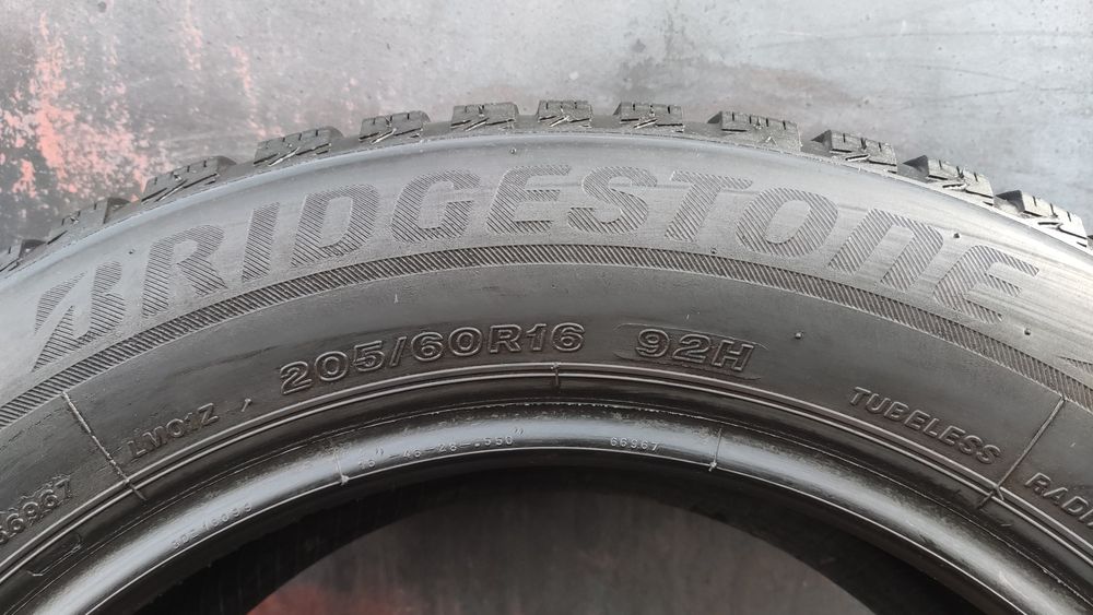 4бр. зимни гуми 205/60/16 Bridgestone Blizzak LM001
dot4021
6.6/6.8mm