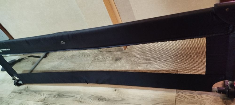 Vând bară protecție pat copii Foppapedretti