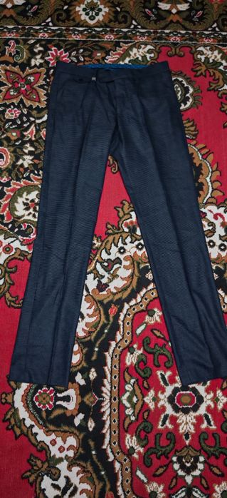 Продаю новые мужские брюки на весну и лето