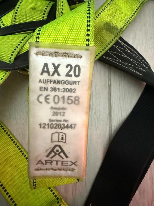 Ham de alpinist pentru decorari exterioare