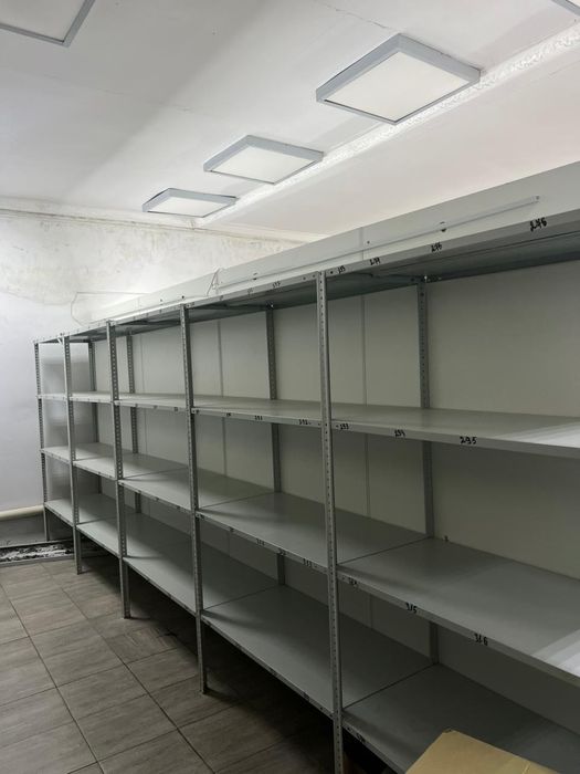 Продается стеллажи