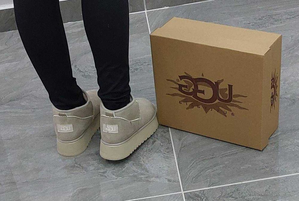 Дамски Боти UGG в два цвята