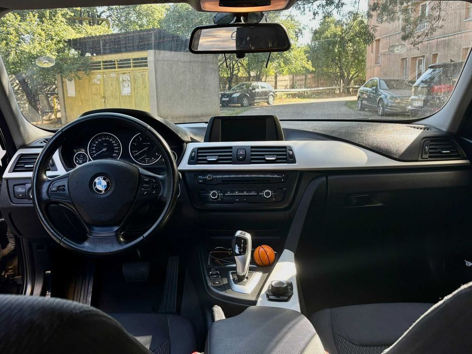Se vinde BMW Seria 3 F30, 318D, euro5, 227153KM