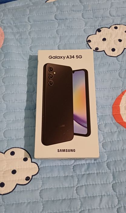 Telefon srochno sotiladi
