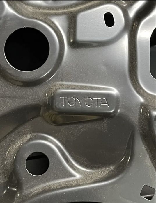 Двери от Toyota Camry 70 оригинал