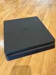Playstation 4 slim