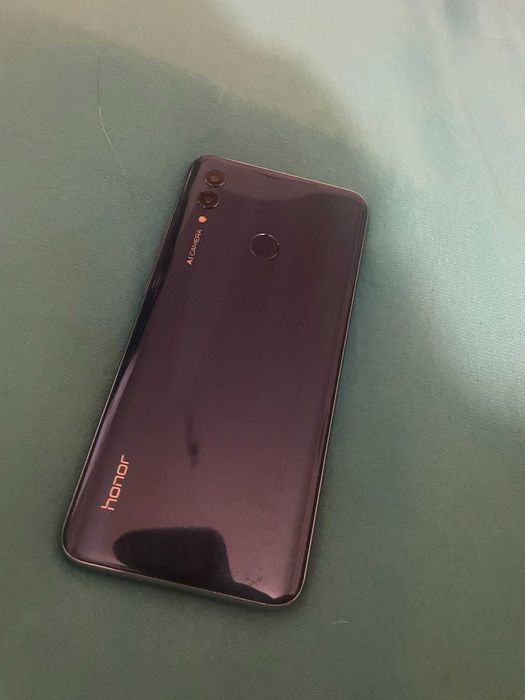 Продавам Телефон Honor 10 Lite