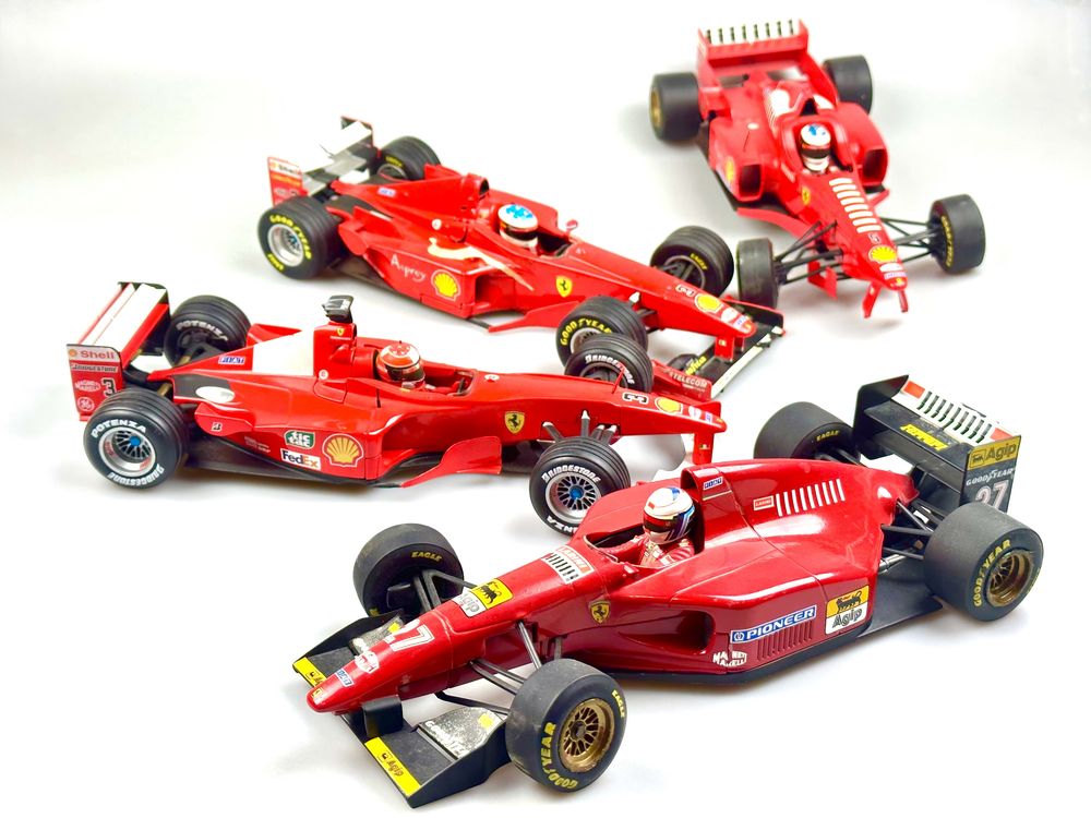 Colectie Machete F1 Michael Schumacher Hot Wheels