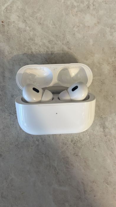 AirPods pro 2 type-c новые в отличном состоянии