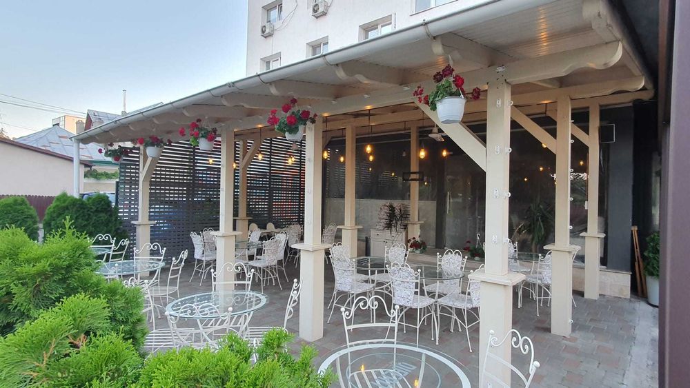 Afacere la cheie, Restaurant - Bistro , în centru orașului Bacău