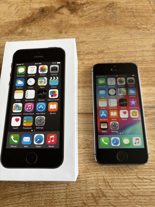 Iphone 5s, 32gb памет, пръстов достъп работи, с малка забележка на кор