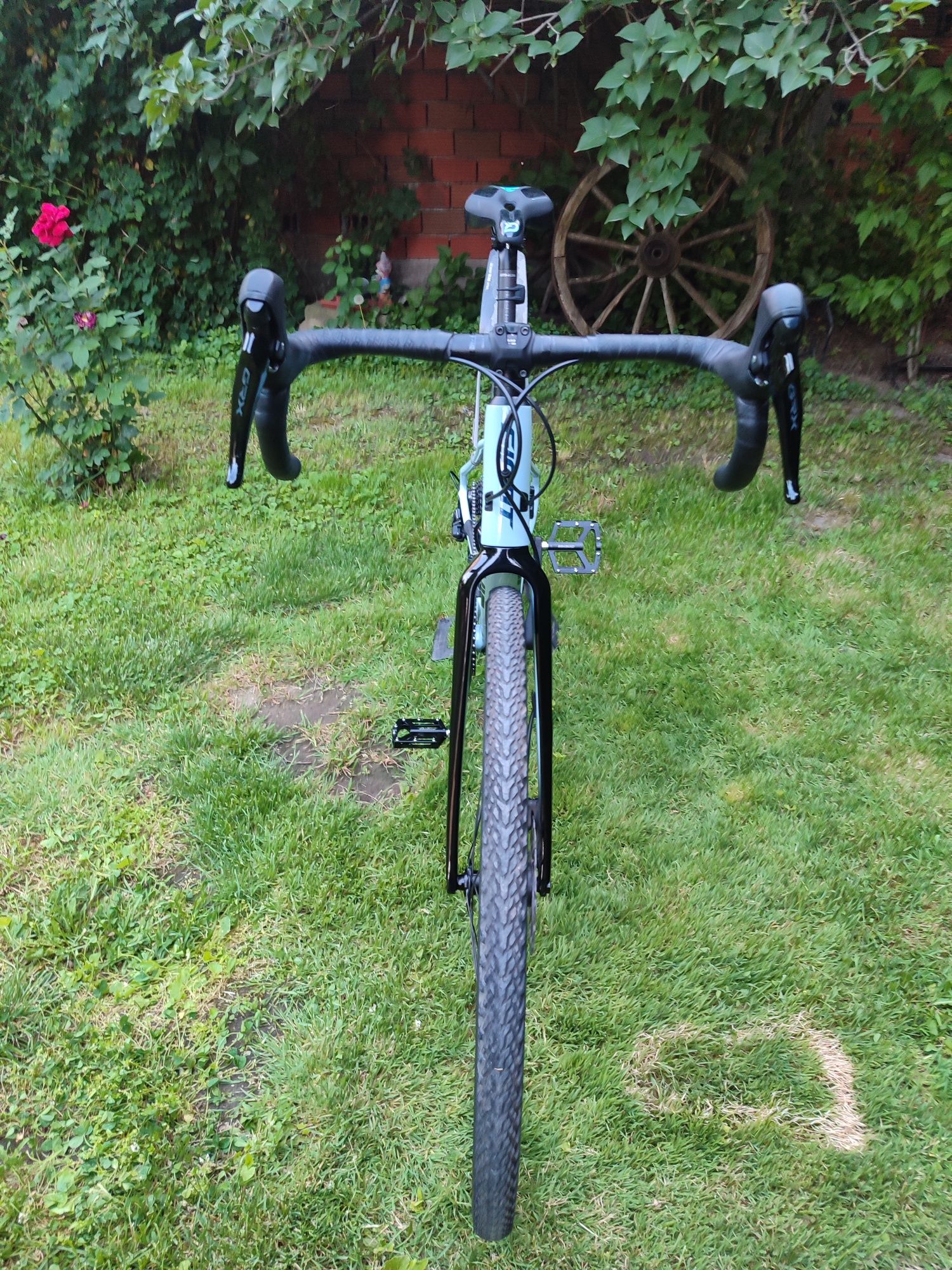 Giant Revolt Gravel Carbon 28 цола 2×10 GRX