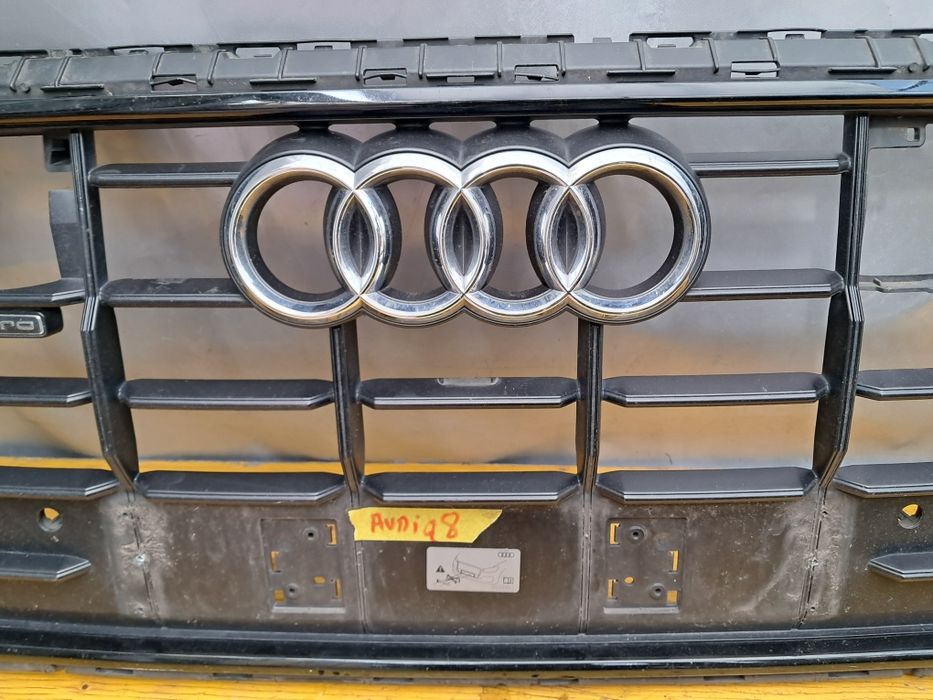 Грил решетка Audi Q8 300лв