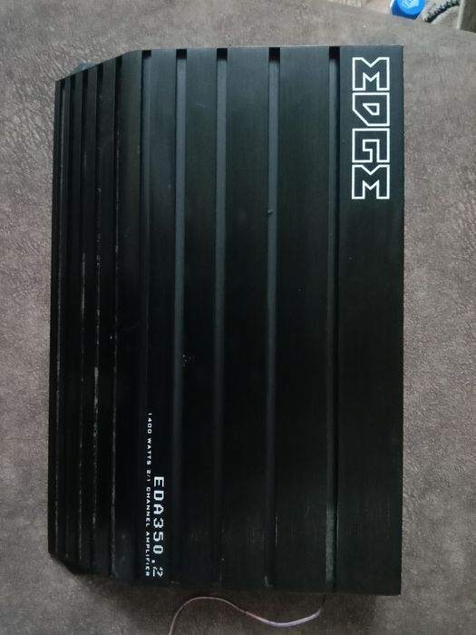 продам усилитель срочно