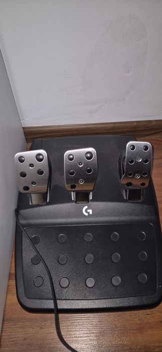 Volan gaming Logitech Trueforce G923 (PC/XBOX)  și Schimbător viteze