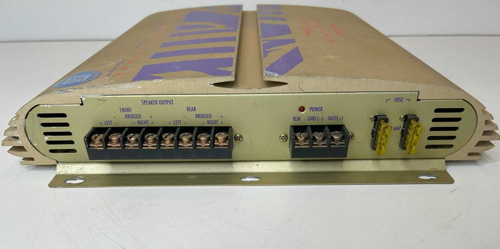 Vand amplificator statie auto Concord CA 4050