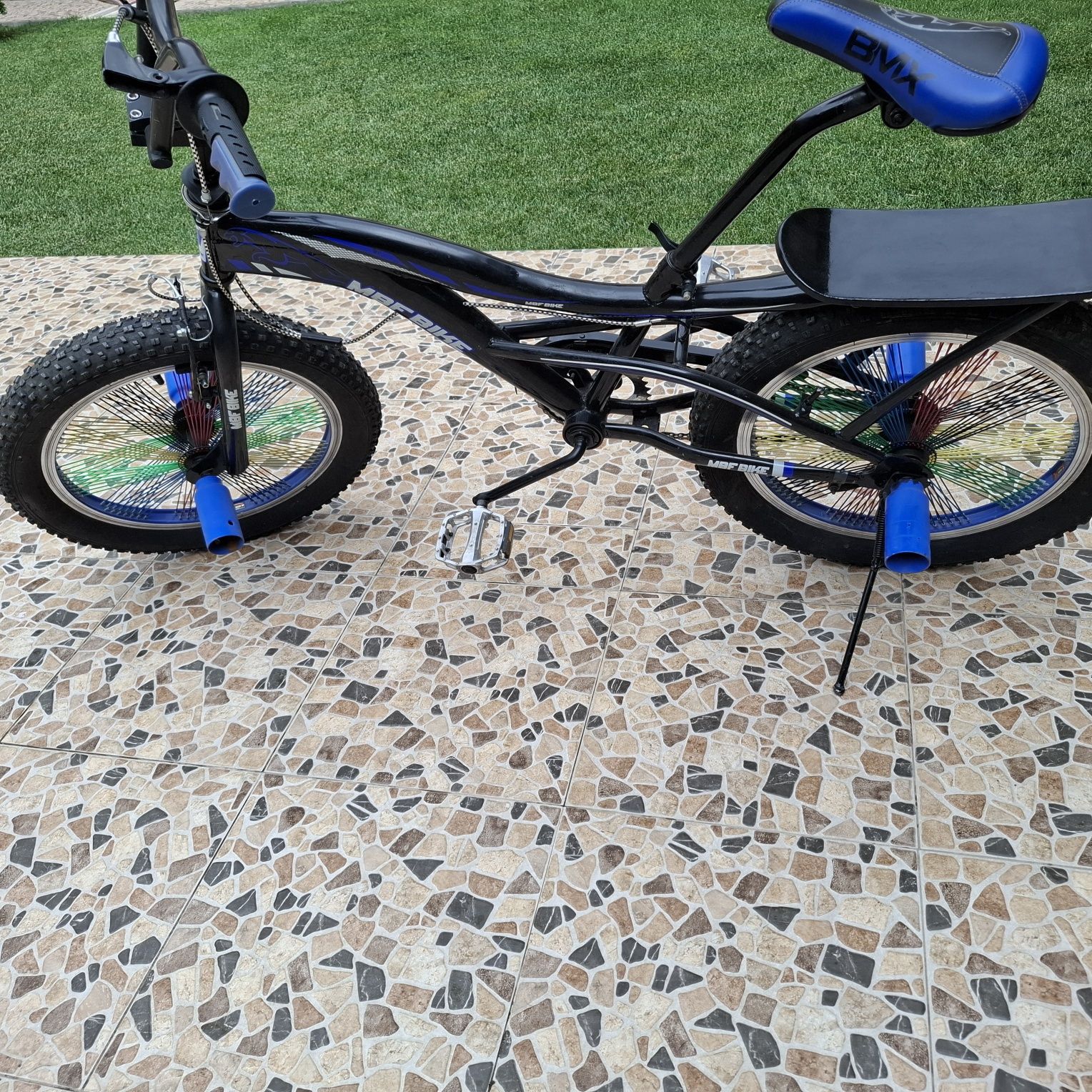 Велосипед BMX.  .
