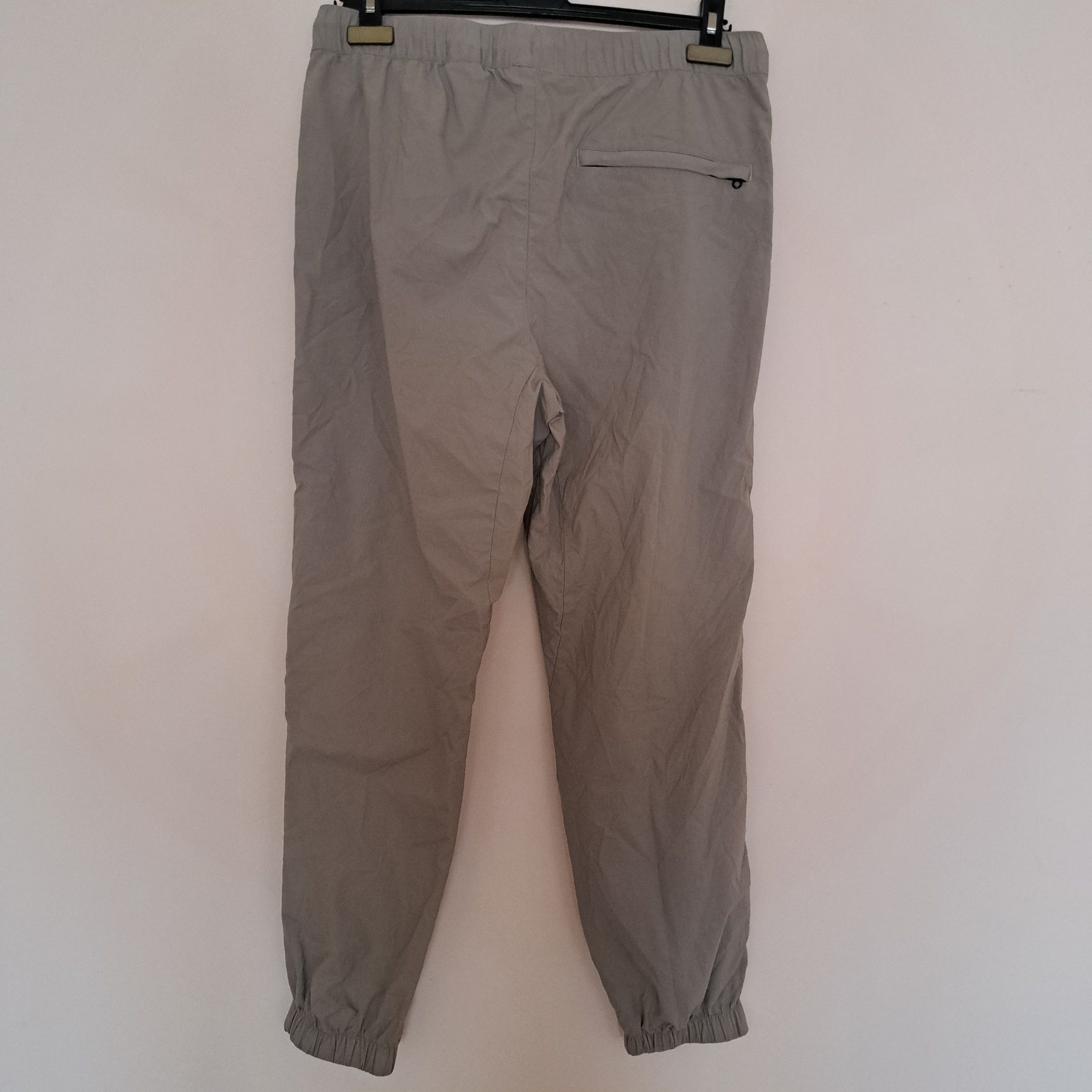 Pantaloni jogger de femei H&M Divided, M