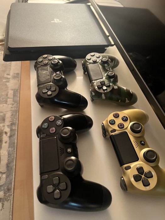 Playstation 4 slim 1 TB