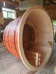 Ciubar din lemn de vanzare, hot tub, baie (6-8 persoane)