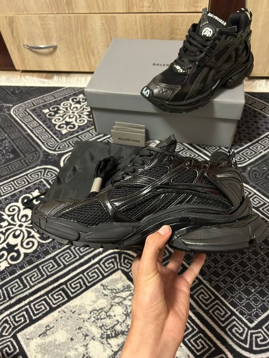 Balenciaga Runner negri