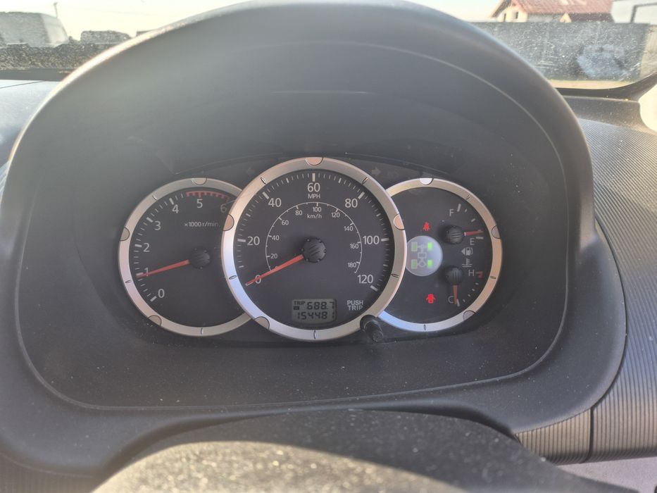 Mitsubishi L200 2010 2.5 manual volan dreapta