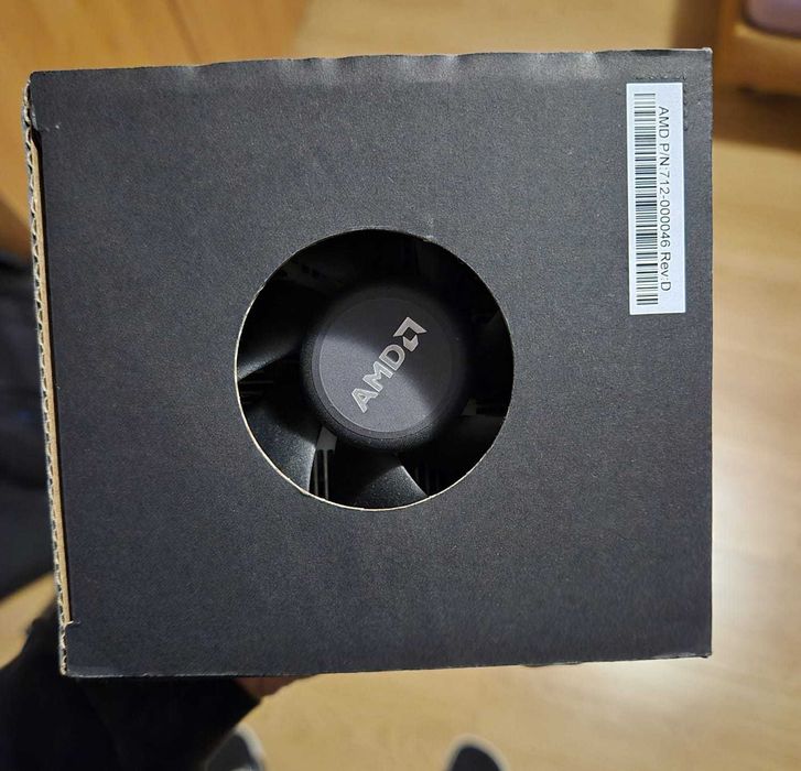 Vând procesor AMD Ryzen 3 1200