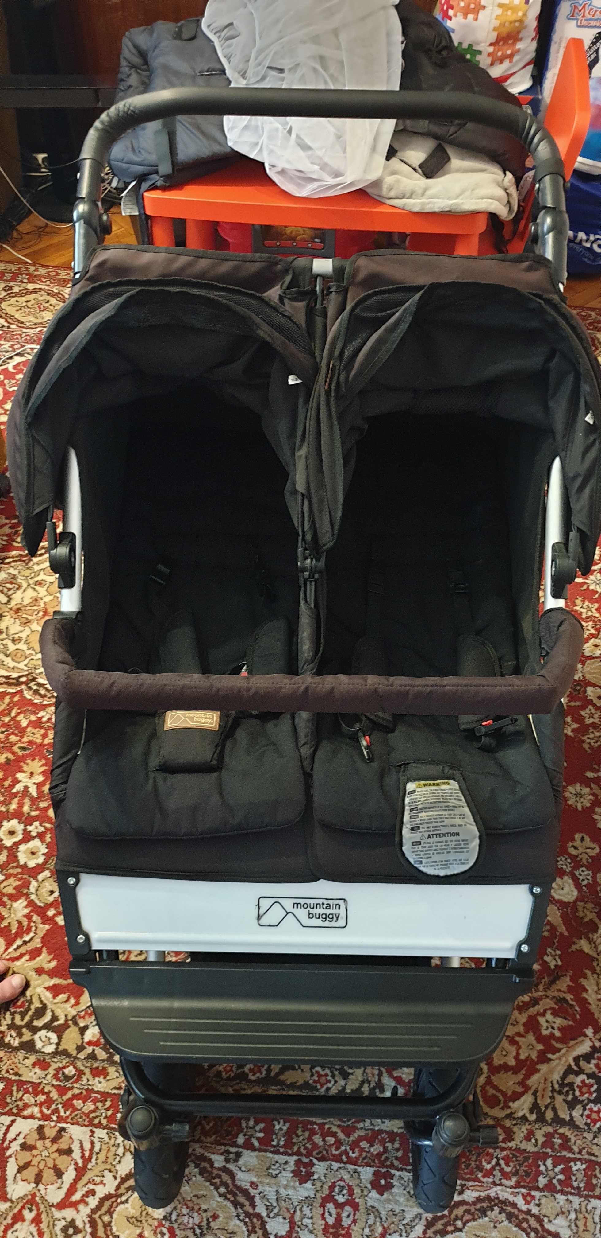 Бебешка количка за близнаци Mountain Buggy