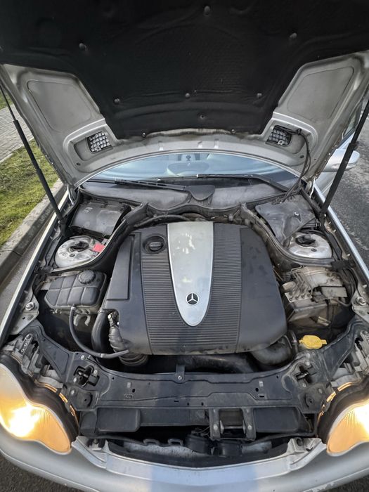 Mercedes Benz  C klass C200