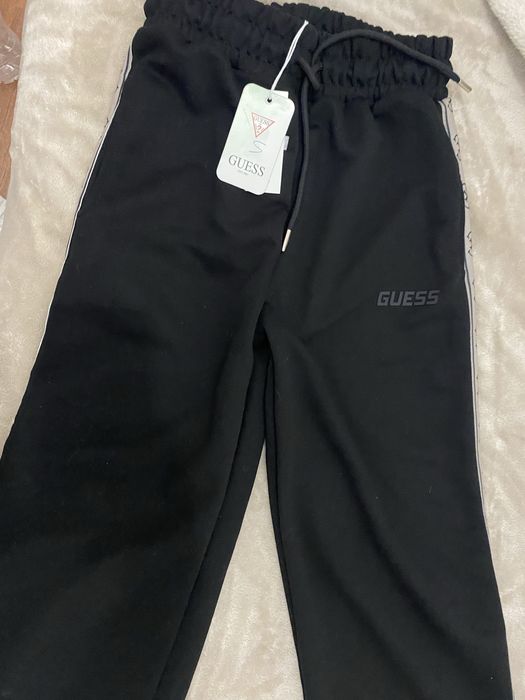 Нов дамски панталон Guess, размер S – с етикет